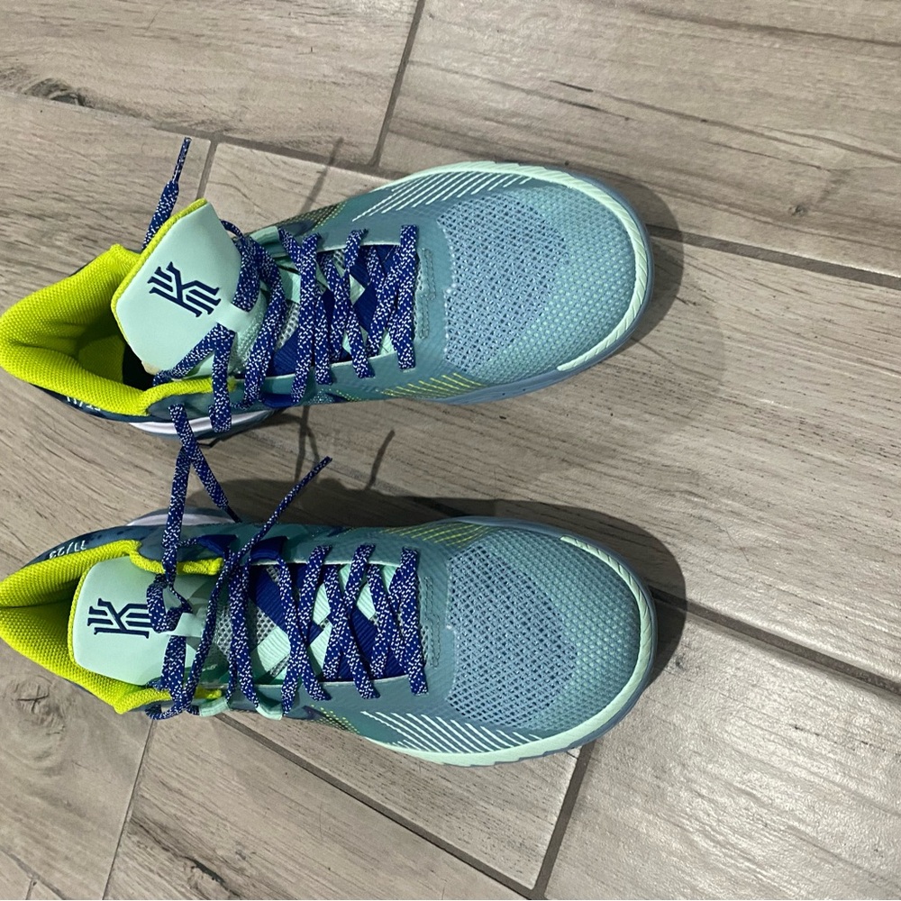 Kyrie Flytrap V - image 2